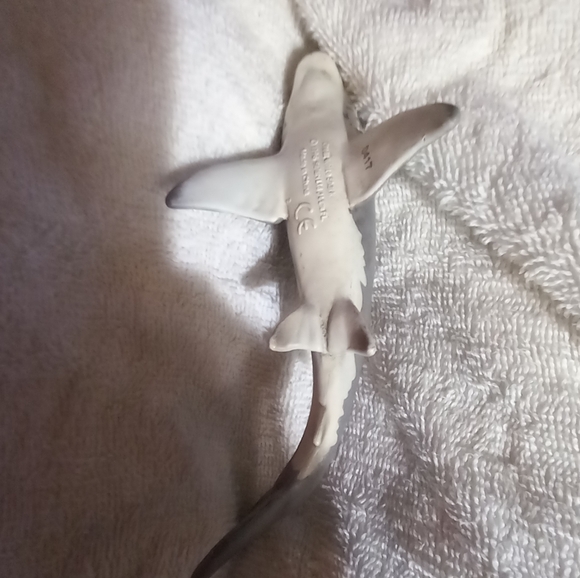 Vintage Shark Toy - Picture 8 of 11